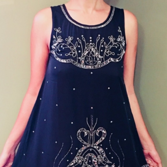 Shimmering Black Evening Dress - Picture 1 of 4